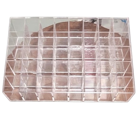 Clear Acrylic, Tiered, 40 Slot, Lipstick Organizer - Picture 2 of 6